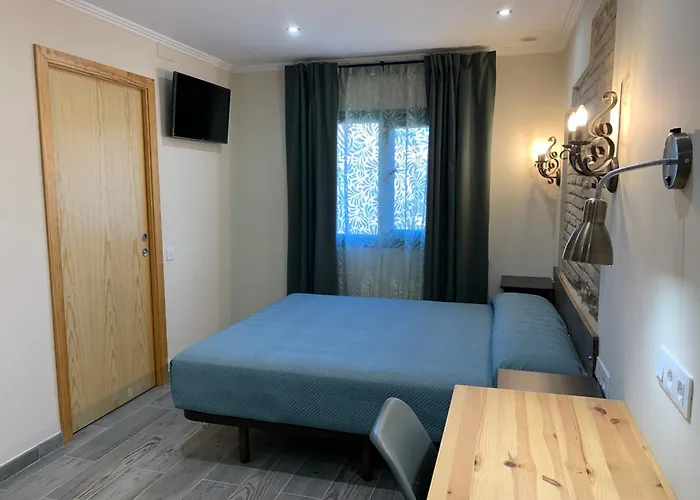 Milana בית הארחה ז'ירונה